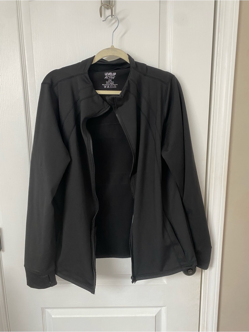 Level Up Active Women's Black Lightweight Zip Jacket